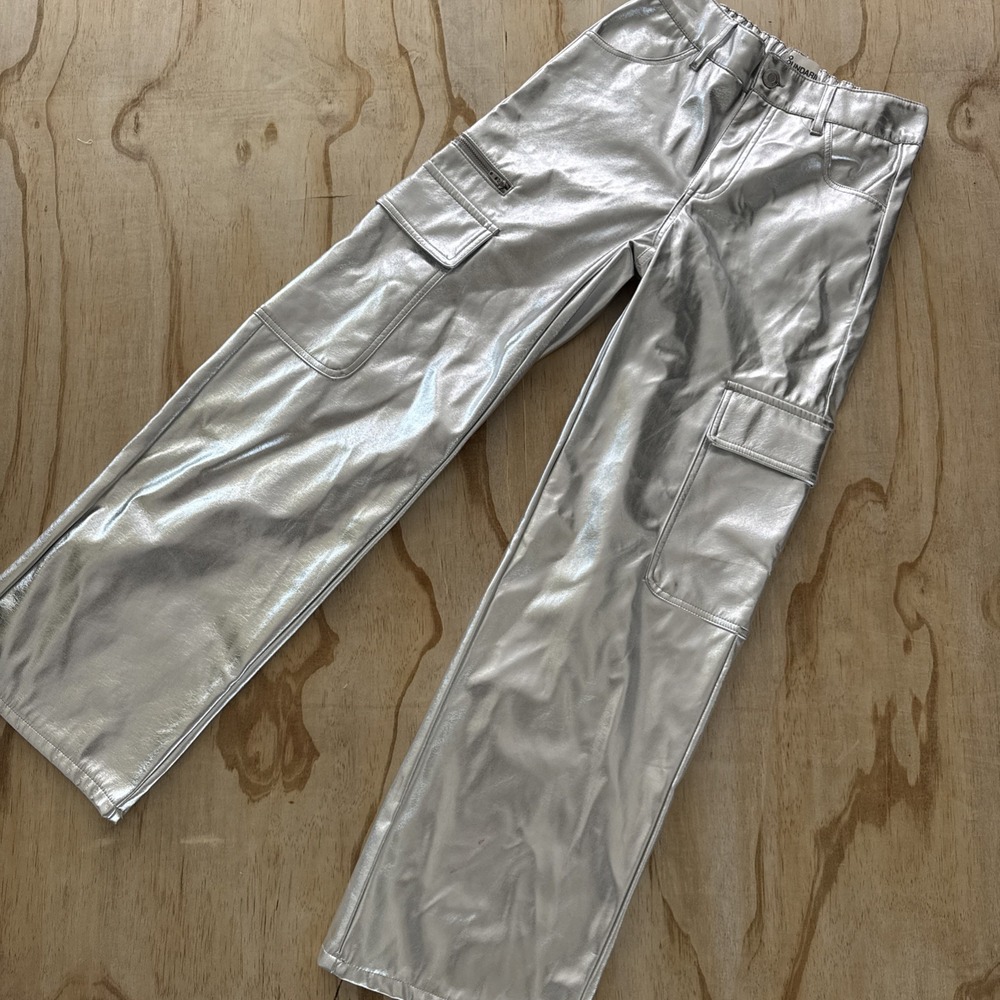 Silver‎ Wide Leg Cargo Style Pant Size 2-4  Cosplay Costume Space Disco Metallic